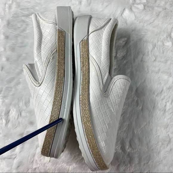 Qupid Slip-on Sneakers - Picture 12 of 14